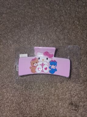 Sanrio Hello Kitty Hair Claw Pastel Pink  with Teddy Prints $10 NWT